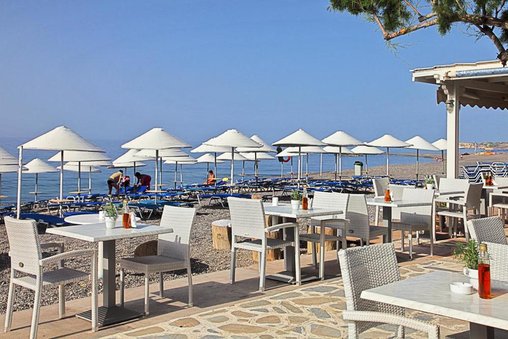 Coriva Beach Hotel & Bungalows Куцунарі Ресторан фото